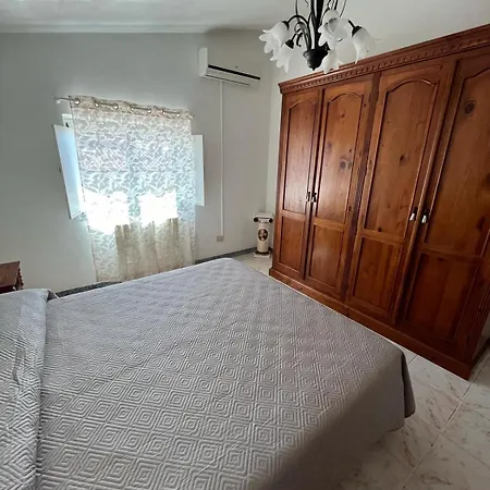 Sardegna- Casa Arena- 3 Da Letto Όλμπια